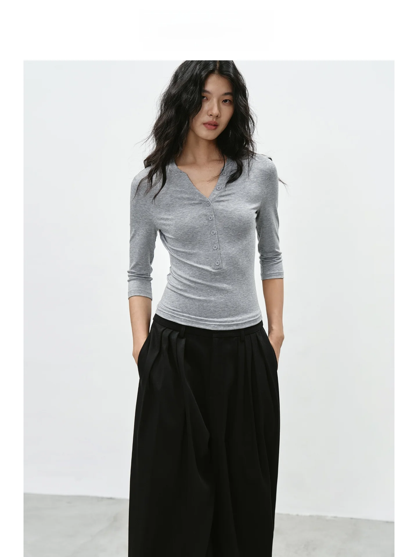 EIGHTHMONTH 924 Lyocell Henry Collar High Elasticity Nylon Blend Slim Fit Seven Sleeve Tops Casual Style Women's T-shirt
EIGHTHMONTH 924 Lyocell Henry Collar High Elasticity Nylon Blend Slim Fit Seven Sleeve Tops Casual Style Women's T-shirt
