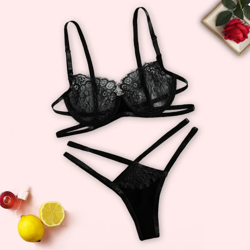black lace seductive see-through women's three-piece set Color Block Satin Sleep Set Stylish Ladies Indoor Night Wear
black lace seductive see-through women's three-piece set Color Block Satin Sleep Set Stylish Ladies Indoor Night Wear