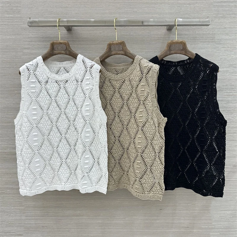 High-quality summernew women's round neck hollow crochet knitted vest fashionable casual loose soft and delicate comfortable top
High-quality summernew women's round neck hollow crochet knitted vest fashionable casual loose soft and delicate comfortable top