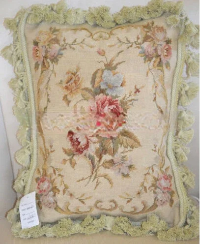15K Count 12"X16" French Countryside Rose Pattern Needlepoint Pillow Handmade Decorative Cushion Cover Without Inner Insert
15K Count 12"X16" French Countryside Rose Pattern Needlepoint Pillow Handmade Decorative Cushion Cover Without Inner Insert