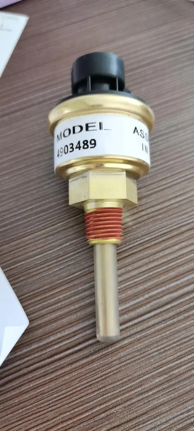 Датчик уровня охлаждающей жидкости для L10 M11 ISM N14 ISX PAI 3612521 4903489 1673785C91 1673785C92
Датчик уровня охлаждающей жидкости для L10 M11 ISM N14 ISX PAI 3612521 4903489 1673785C91 1673785C92