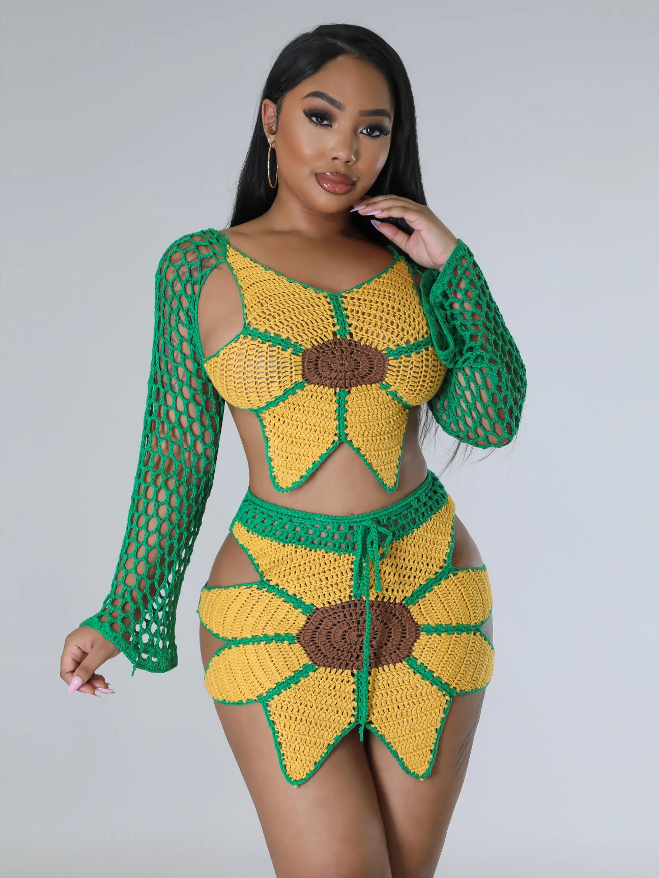 Summer Casual Beach Sunflower Wear Knitted Two Piece Sets Women Fashion Hollow Style Slim Vacation Hot Chick Skirt Suits
Summer Casual Beach Sunflower Wear Knitted Two Piece Sets Women Fashion Hollow Style Slim Vacation Hot Chick Skirt Suits