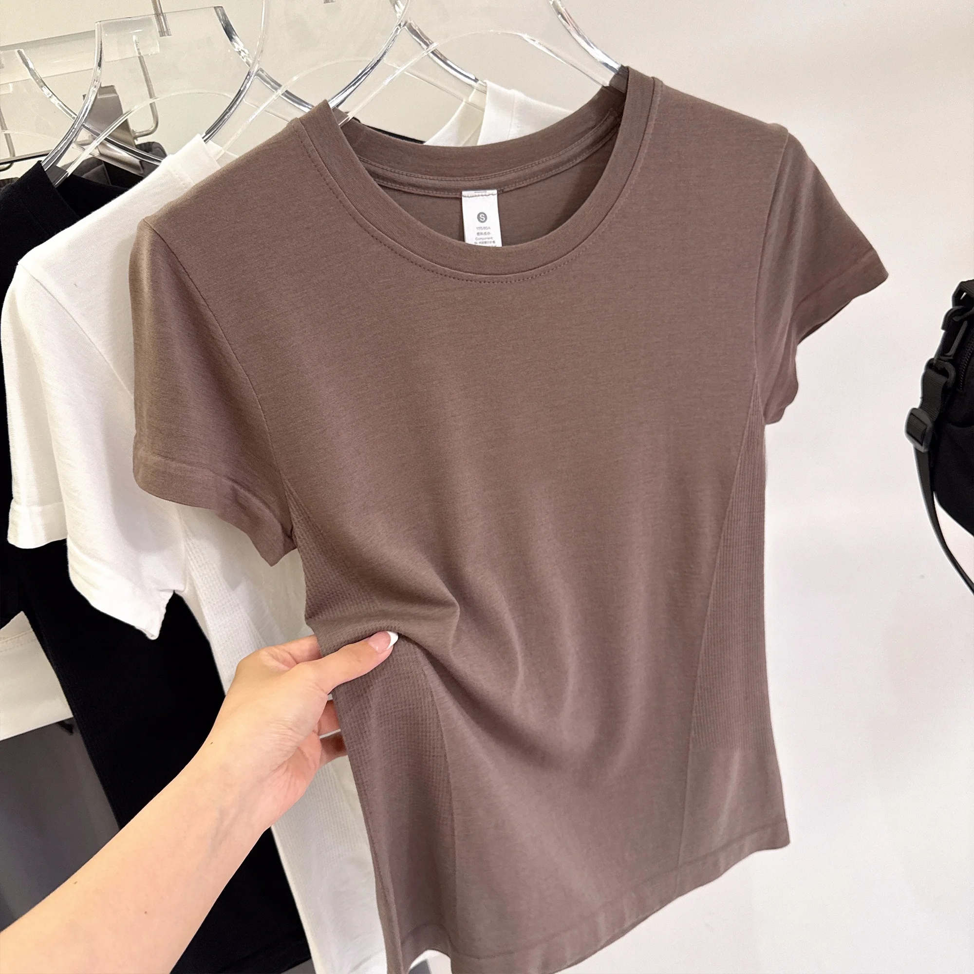 Merino Wool Yoga Wear Short Sleeve Women's Outdoor Cycling Quick Dry Fitness T-Shirt Running Training Sports Top round Neck S...
Merino Wool Yoga Wear Short Sleeve Women's Outdoor Cycling Quick Dry Fitness T-Shirt Running Training Sports Top round Neck S...