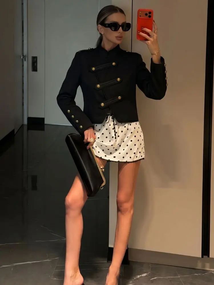 HH Fashion Diagonal Button Cropped Jacket For Women's 2026 Elegant Double-Breasted Long Sleeves Stand Collar Female Streetwear
HH Fashion Diagonal Button Cropped Jacket For Women's 2026 Elegant Double-Breasted Long Sleeves Stand Collar Female Streetwear