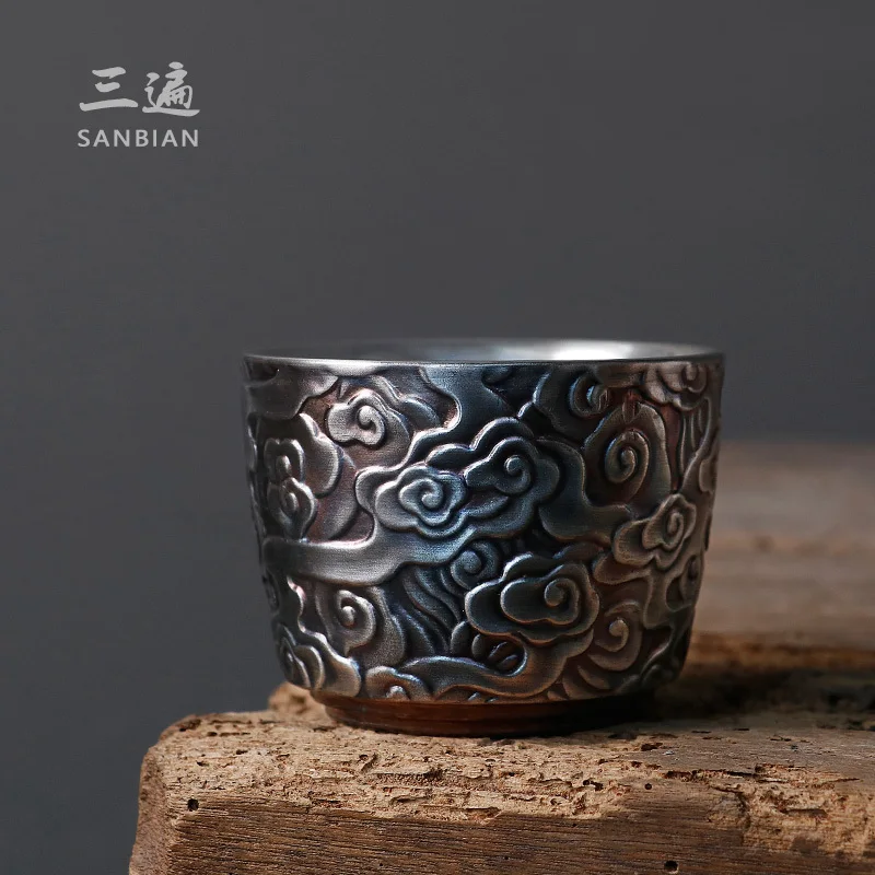 Three Times Gilded Sier 999 Master Cup Tea Handmade Auspicious Cloud Patterned Kung Fu Set Single Personal
Three Times Gilded Sier 999 Master Cup Tea Handmade Auspicious Cloud Patterned Kung Fu Set Single Personal