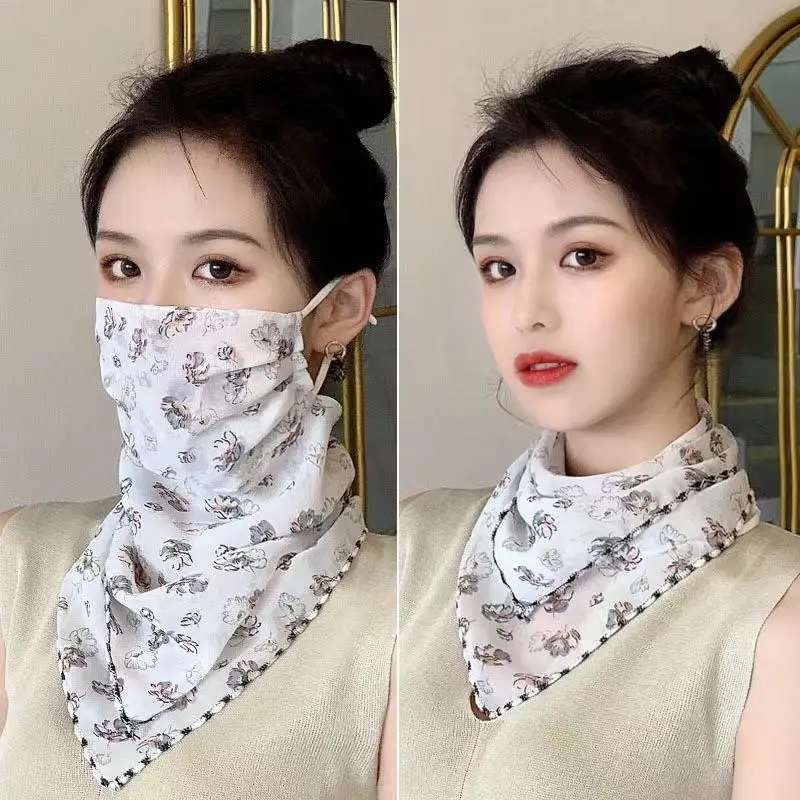 Women’s Floral Chiffon Print Scarf Face Mask for Sun Protection Perfect for Windy Conditions
Women’s Floral Chiffon Print Scarf Face Mask for Sun Protection Perfect for Windy Conditions