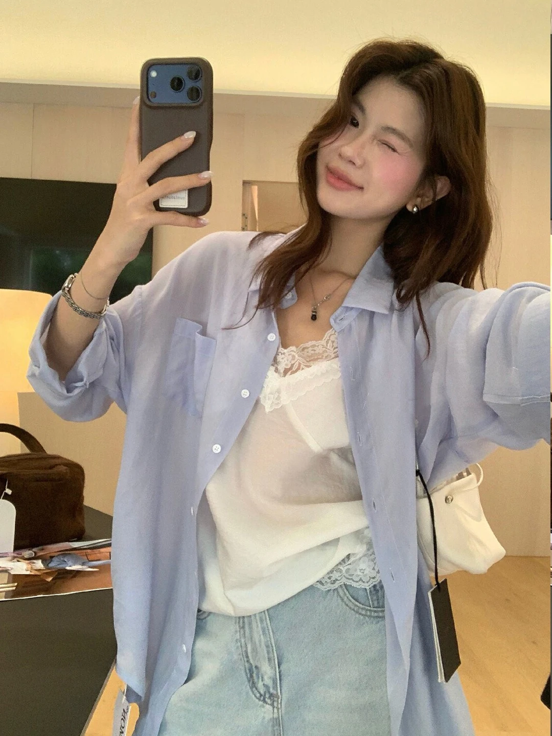 Loose Fit Light Blue Women's Shirt Summer Thin Design Sensation Outfit Casual Fashion Sunscreen Long Sleeve Collar Shirt
Loose Fit Light Blue Women's Shirt Summer Thin Design Sensation Outfit Casual Fashion Sunscreen Long Sleeve Collar Shirt