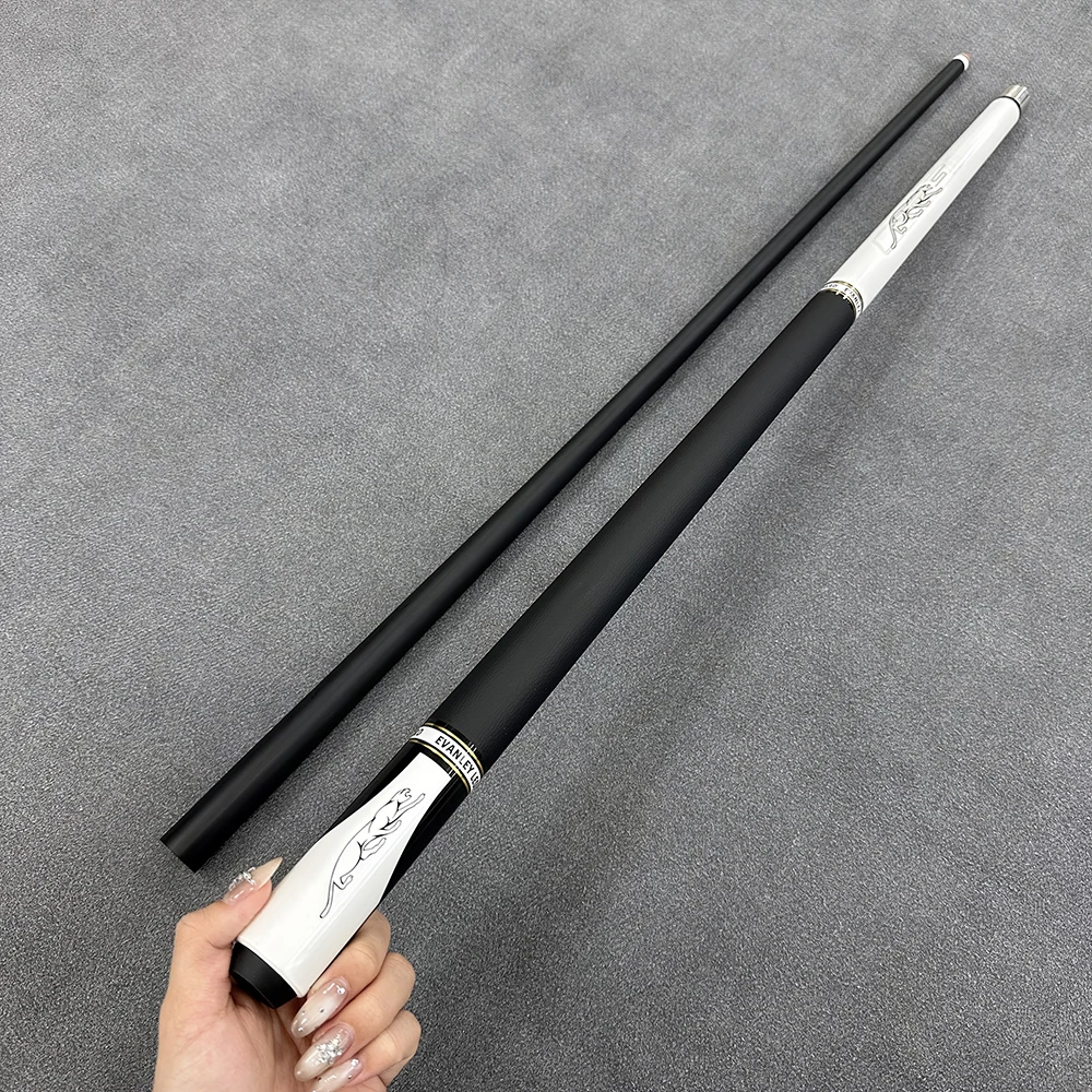High-tech billiard cue, 150 cm in length, 12 mm at the tip, with a precise and sophisticated central joint
High-tech billiard cue, 150 cm in length, 12 mm at the tip, with a precise and sophisticated central joint