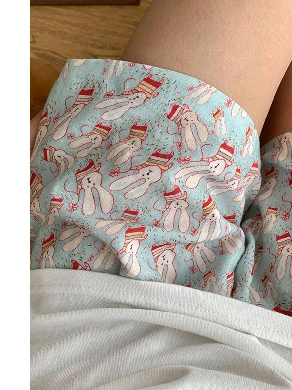 Cute Cartoon Rabbit Casual Loose Comfortable Women's Shorts Summer Outdoor Home Sleepwear High Waist Polyester Fiber
Cute Cartoon Rabbit Casual Loose Comfortable Women's Shorts Summer Outdoor Home Sleepwear High Waist Polyester Fiber