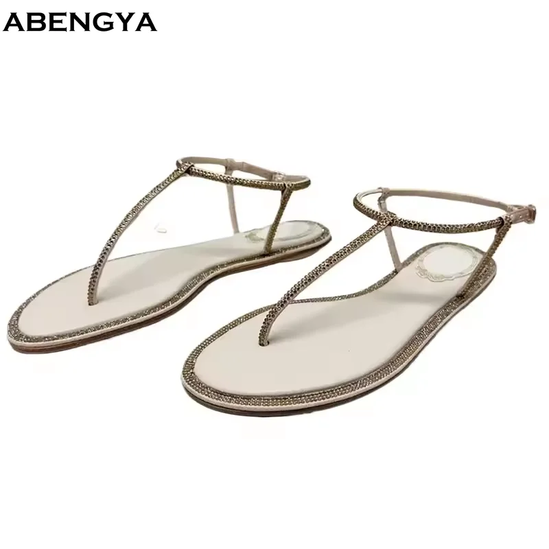 Новинка 2023 года, шлепанцы, сандалии на плоской подошве, женские кожаные туфли с раздельным носком и кристаллами, летние пикантные туфли для выпускного вечера, пляжные сандалии для отдыха
Новинка 2023 года, шлепанцы, сандалии на плоской подошве, женские кожаные туфли с раздельным носком и кристаллами, летние пикантные туфли для выпускного вечера, пляжные сандалии для отдыха