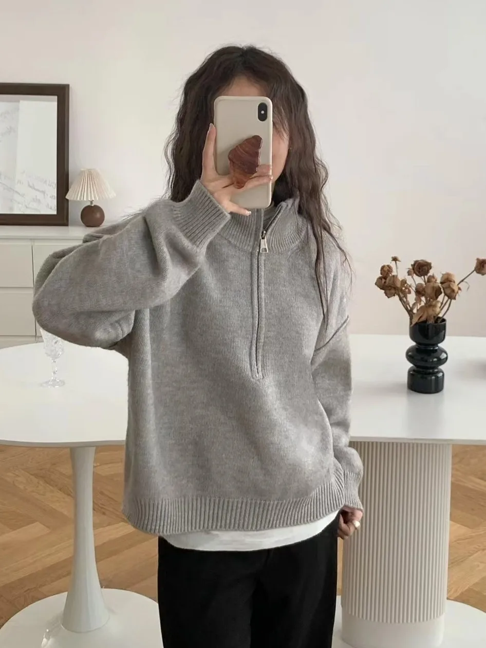 Autumn Winter New Solid Half Zipper High Neck Long Sleeve Knitted Tops Korean Version Women's Pullover Short Sweater Trendy Chic
Autumn Winter New Solid Half Zipper High Neck Long Sleeve Knitted Tops Korean Version Women's Pullover Short Sweater Trendy Chic