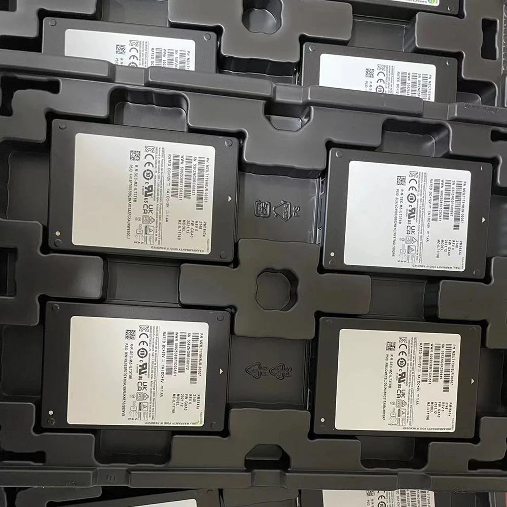 SSD For Samsung PM1643A Enterprise Server Solid State Drive MZILT3T8HBLS-00007 3.84T SAS 2.5"
SSD For Samsung PM1643A Enterprise Server Solid State Drive MZILT3T8HBLS-00007 3.84T SAS 2.5"