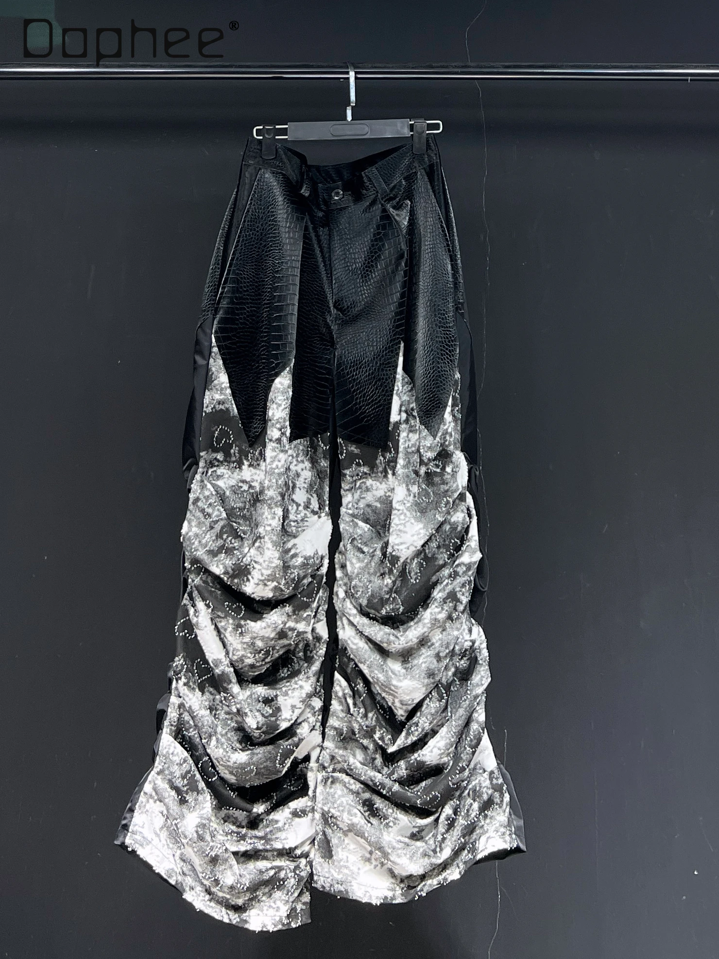 Крокодиловая кожа в стиле пэчворк, винтажные потертые прямые брюки с высокой талией и принтом, уличный стиль, индивидуальные модные длинные мужские брюки 
Крокодиловая кожа в стиле пэчворк, винтажные потертые прямые брюки с высокой талией и принтом, уличный стиль, индивидуальные модные длинные мужские брюки