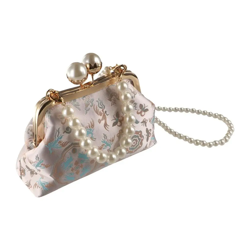 Pearl Chinese Style Handbag Kiss Lock Cheongsam Accessories Hanfu Clutch Bag Shoulder Elegant Embroidery Banquet Bag Wedding
Pearl Chinese Style Handbag Kiss Lock Cheongsam Accessories Hanfu Clutch Bag Shoulder Elegant Embroidery Banquet Bag Wedding