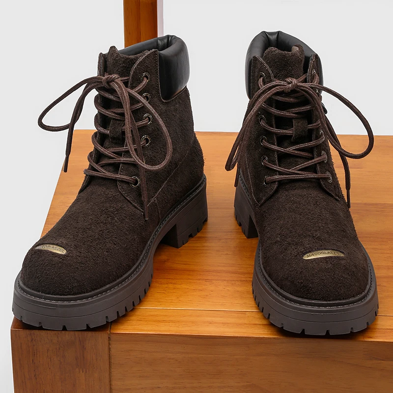 Men's thick soled boots Fashion designer British style Work or Party Trendy young outdoor shoes Retro Gentleman winter Hot
Men's thick soled boots Fashion designer British style Work or Party Trendy young outdoor shoes Retro Gentleman winter Hot