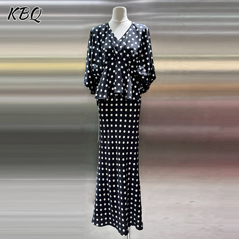 KBQ Hit Color Minimalist Two Piece Sets For Women V Neck Long Sleeve Tunic Tops High Waist Chic Skirt Design Sense Set Female
KBQ Hit Color Minimalist Two Piece Sets For Women V Neck Long Sleeve Tunic Tops High Waist Chic Skirt Design Sense Set Female