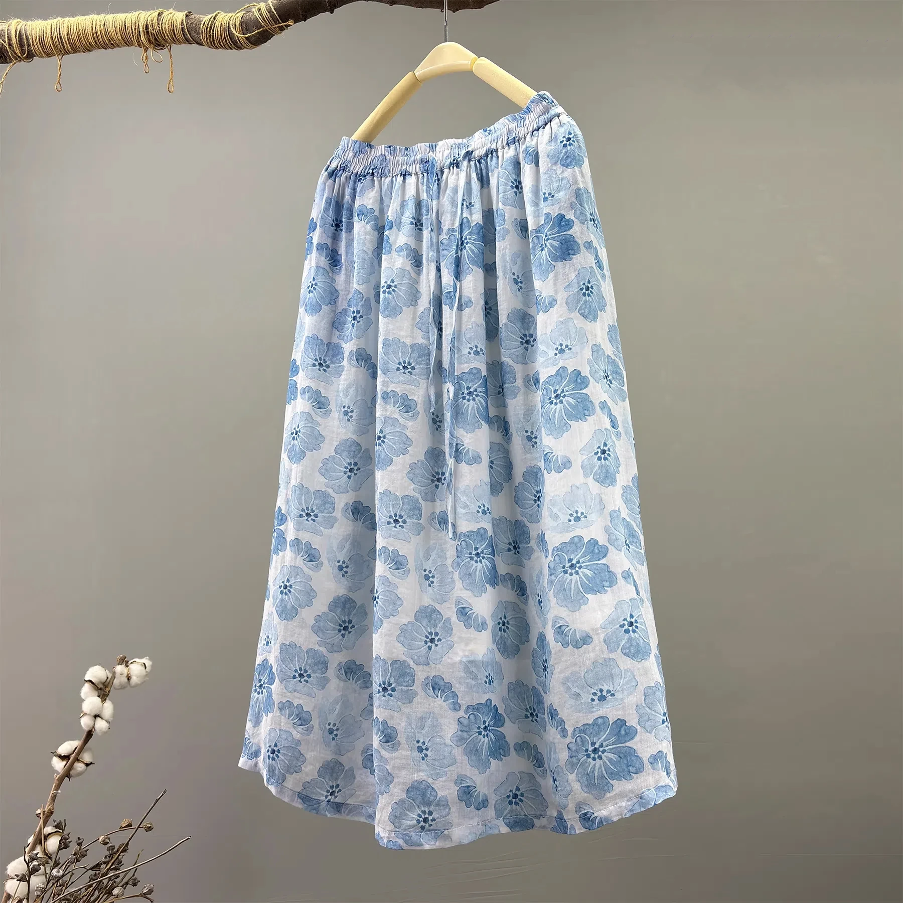 100% Ramie Boho Blue Floral Print Long Elastic Waist A Line Skirt With Pockets for Women Breathable Holiday Beach Skirts
100% Ramie Boho Blue Floral Print Long Elastic Waist A Line Skirt With Pockets for Women Breathable Holiday Beach Skirts