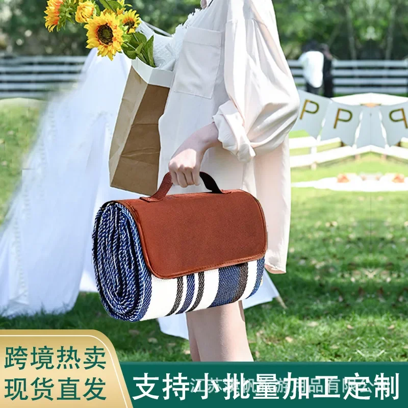 Outdoor Camping Oxford Cloth Picnic Mat Portable Moisture-proof Waterproof Beach Mat Thickened Spring Picnic Mat
Outdoor Camping Oxford Cloth Picnic Mat Portable Moisture-proof Waterproof Beach Mat Thickened Spring Picnic Mat