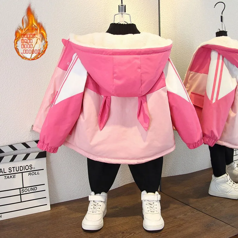 Утепленная флисовая женская осенне-зимняя куртка в корейском стиле с капюшоном, теплая хлопковая одежда для девочек, на молнии, с длинными рукавами
Утепленная флисовая женская осенне-зимняя куртка в корейском стиле с капюшоном, теплая хлопковая одежда для девочек, на молнии, с длинными рукавами