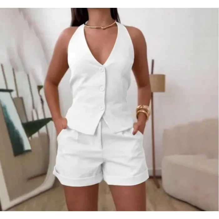 Elegant Shorts Two Piece Set Women Summer 2025 New Fashion Casual Backless Vest Sleeveless Top and Half Pants Suit Streetwear
Elegant Shorts Two Piece Set Women Summer 2025 New Fashion Casual Backless Vest Sleeveless Top and Half Pants Suit Streetwear