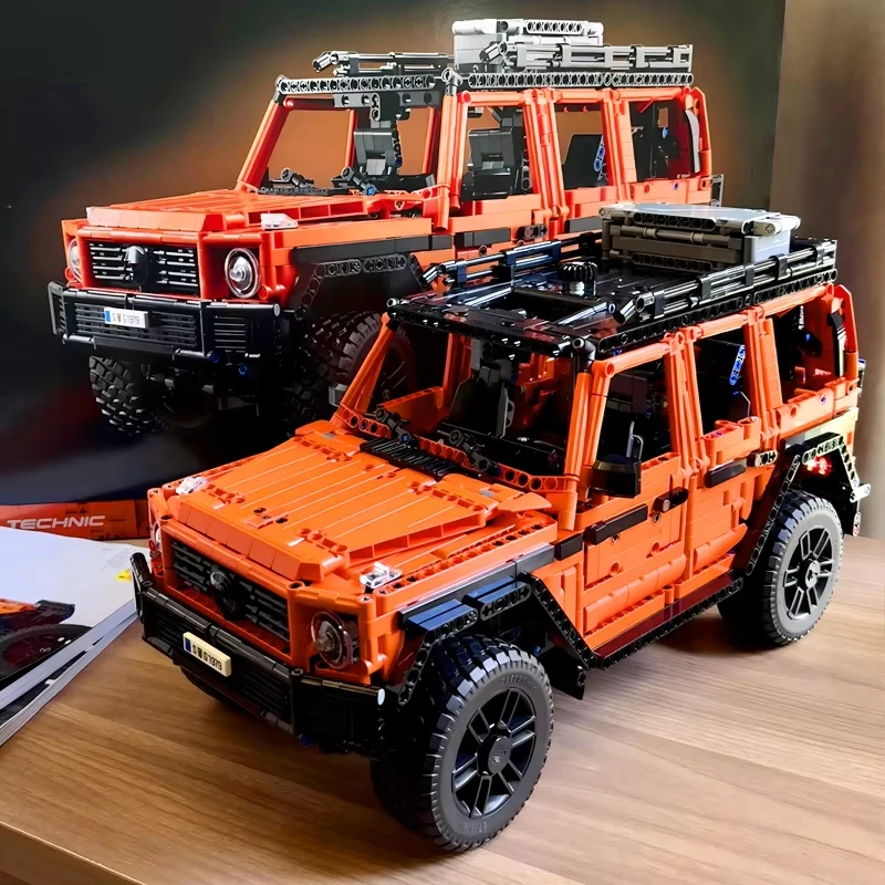 2891Pcs New 1:10 G500 Off-Road Car Building Blocks Set Mechanical SUV Vehicle Model,Assembly Toy for Boys' Birthday Gifts
2891Pcs New 1:10 G500 Off-Road Car Building Blocks Set Mechanical SUV Vehicle Model,Assembly Toy for Boys' Birthday Gifts