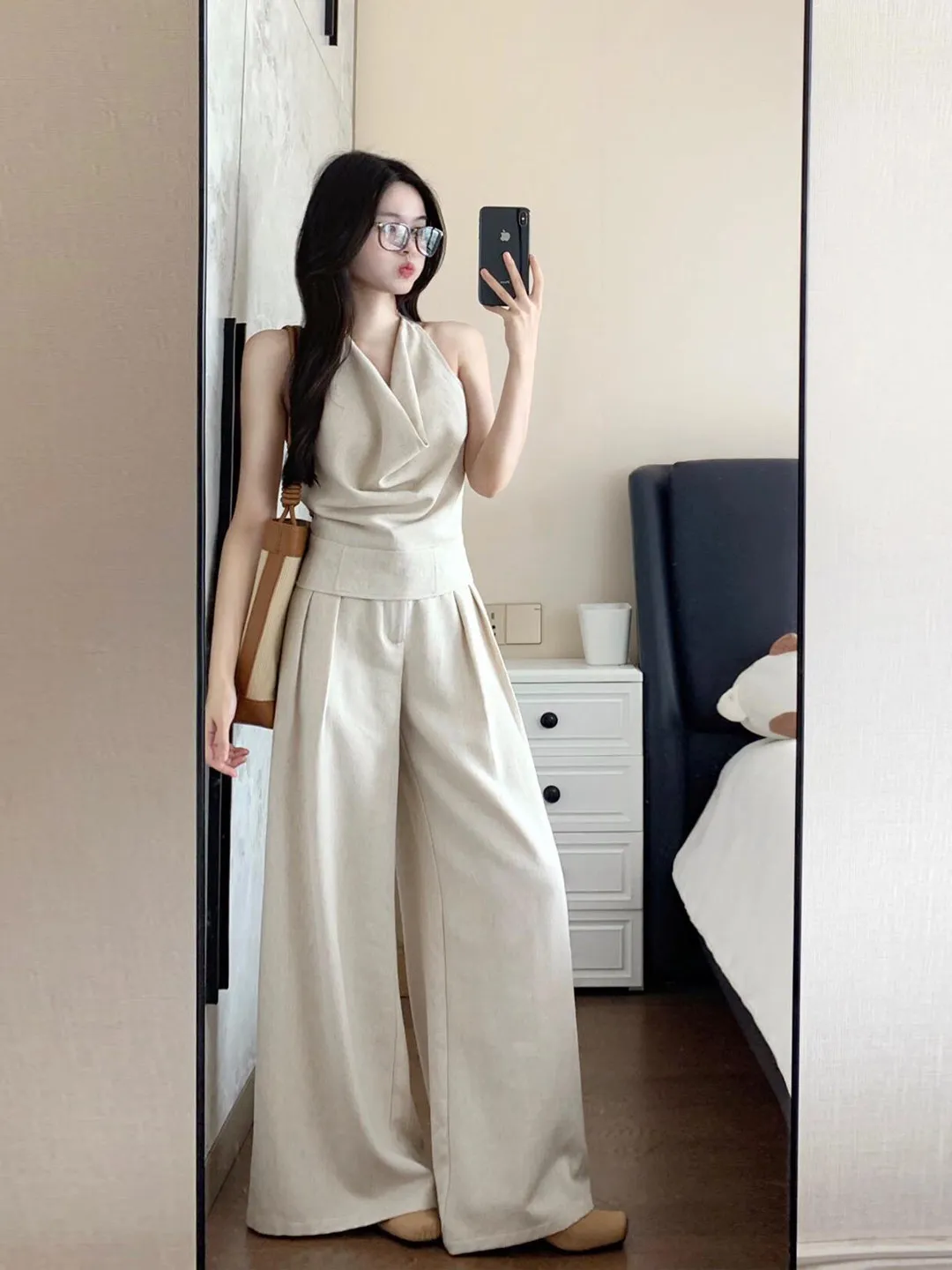 Summer New Korean Style Loose Long Pants Vest Women's High Waist Wide Leg Casual Pants Set Elegant Style No Brand
Summer New Korean Style Loose Long Pants Vest Women's High Waist Wide Leg Casual Pants Set Elegant Style No Brand