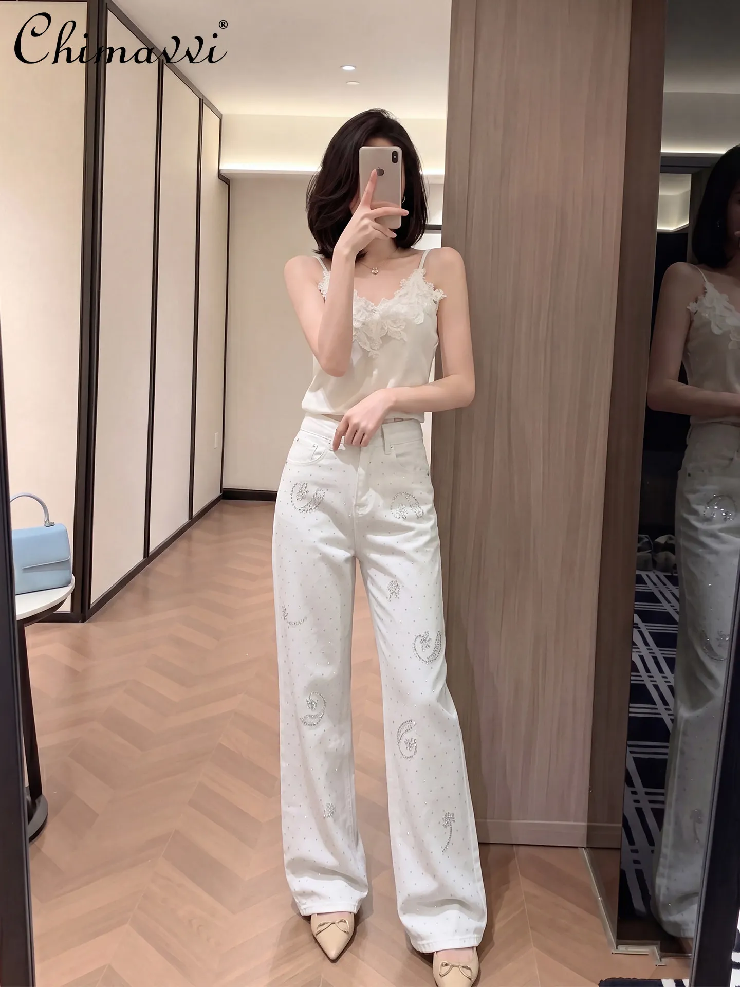 Trendy White Rhinestone Jeans for Women 2026 Spring Summer New High-end High-waisted Loose Fit European Style Extra Long Pants
Trendy White Rhinestone Jeans for Women 2026 Spring Summer New High-end High-waisted Loose Fit European Style Extra Long Pants