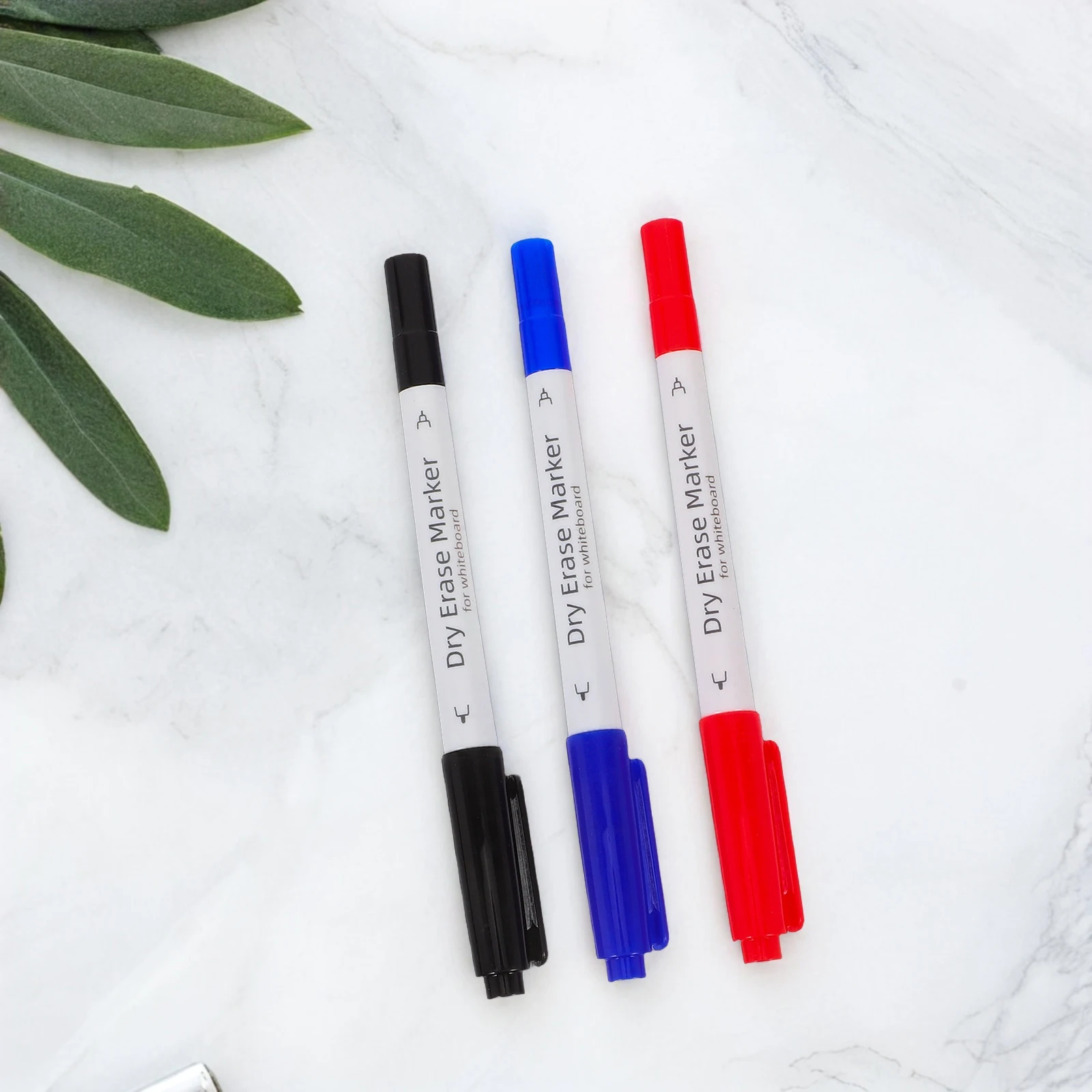 3pcs Whiteboard Dual Fine Tip Whiteboard Marker Tip Fine Erasable Dry Marker Double Head Plastic Paint Pens Office Study
3pcs Whiteboard Dual Fine Tip Whiteboard Marker Tip Fine Erasable Dry Marker Double Head Plastic Paint Pens Office Study