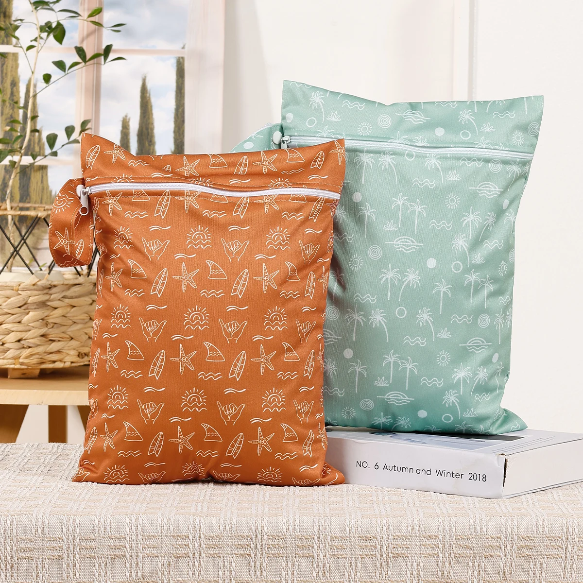 2pcs/set Waterproof And Reusable Wet Dry Bags For Diapers Travel Beach Pool Daycare Baby Items Yoga Gym Bag for Swimsuit
2pcs/set Waterproof And Reusable Wet Dry Bags For Diapers Travel Beach Pool Daycare Baby Items Yoga Gym Bag for Swimsuit