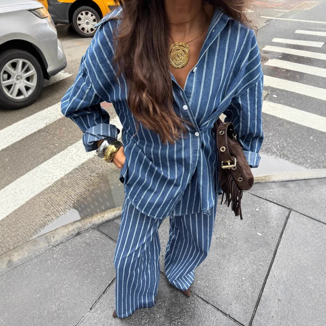 2026 European and American Fashion Casual Loose-Fitting Collared Striped Long-Sleeved Shirt and Trousers Suit
2026 European and American Fashion Casual Loose-Fitting Collared Striped Long-Sleeved Shirt and Trousers Suit