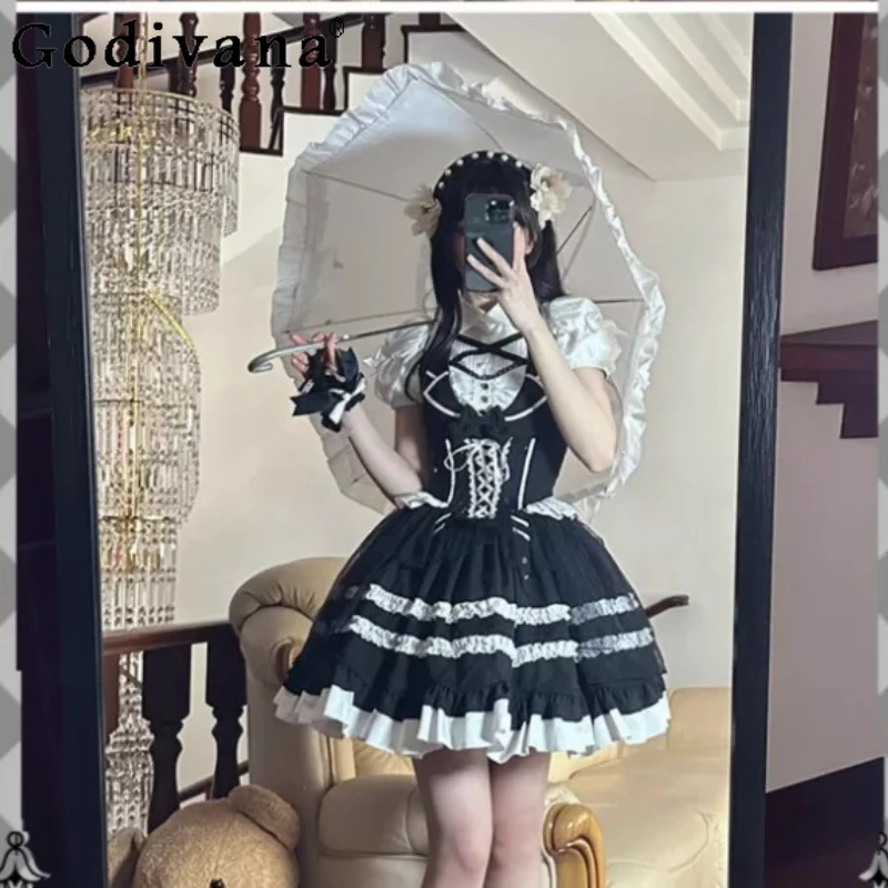 Lolita JSK Black White Vintage Halter Neck Cake Dresses Sweet Girl High Waist A-line Age Reduction Princess Sleeveless Dress
Lolita JSK Black White Vintage Halter Neck Cake Dresses Sweet Girl High Waist A-line Age Reduction Princess Sleeveless Dress