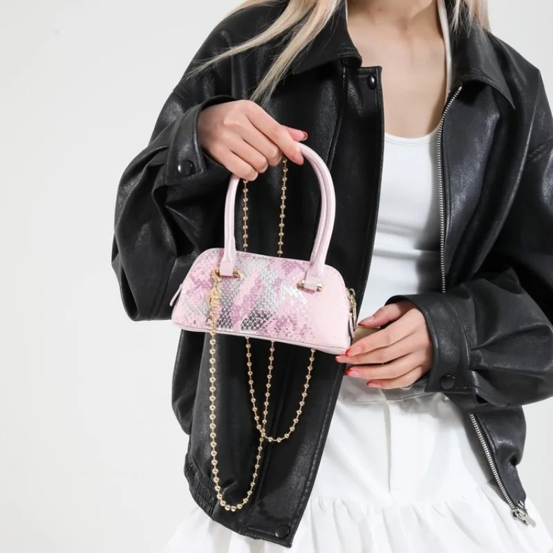 Elegant Clutch Wallet With Detachable Chain Strap For Women Convertible Underarm Bag For Formal Dinners And Luxury Events 
Elegant Clutch Wallet With Detachable Chain Strap For Women Convertible Underarm Bag For Formal Dinners And Luxury Events