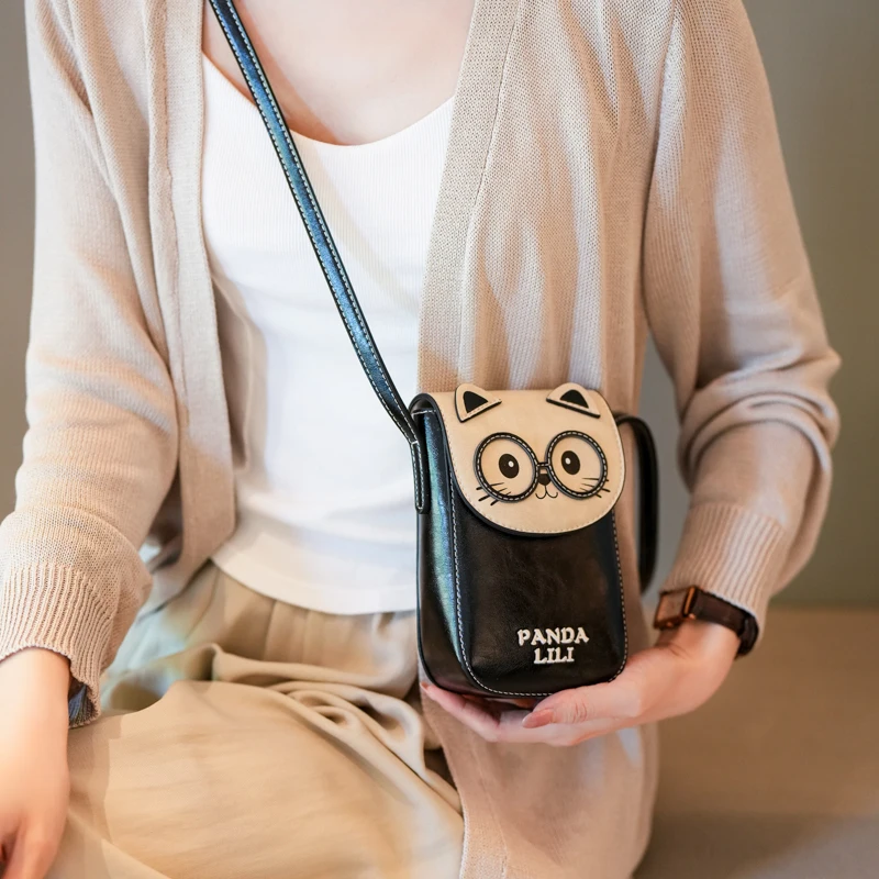 Fashion PU leather summer shoulder bag wallet large capacity mobile phone crossbody bag cartoon mini women's handbag
Fashion PU leather summer shoulder bag wallet large capacity mobile phone crossbody bag cartoon mini women's handbag