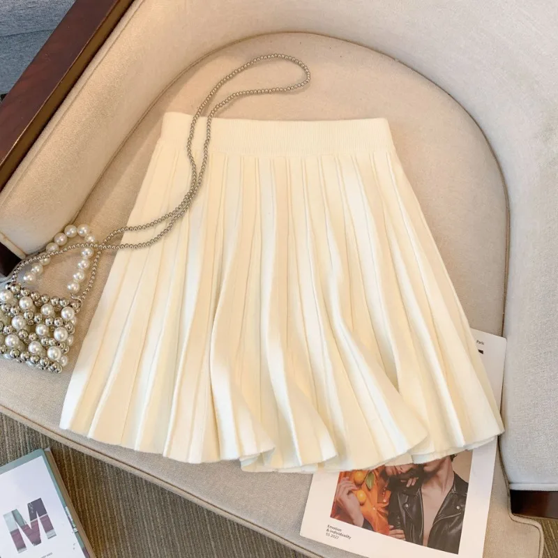 2025 New Casual Elegant High-Waisted Knit Mini Skirts Streetwear Women's Slim Sensible Design Autumn Winter A- Line Petite Skirt
2025 New Casual Elegant High-Waisted Knit Mini Skirts Streetwear Women's Slim Sensible Design Autumn Winter A- Line Petite Skirt