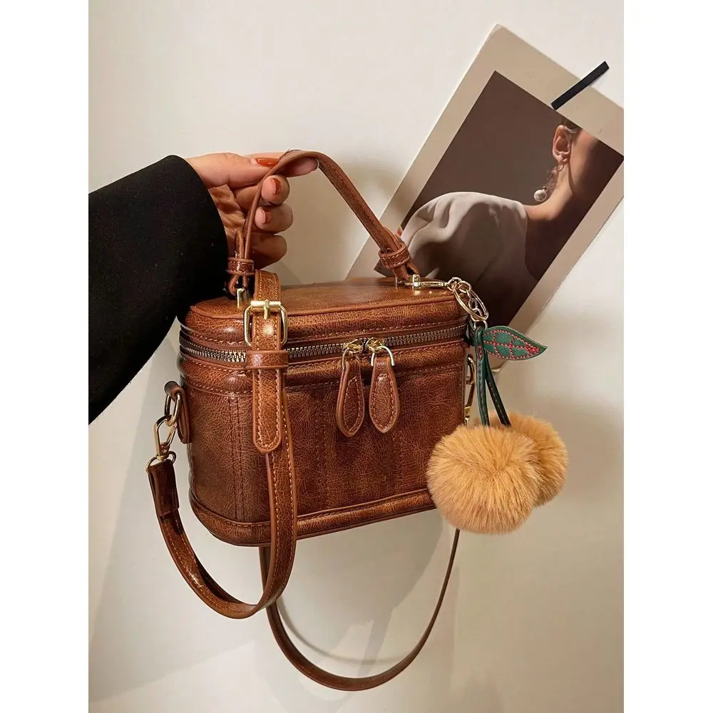 Brown Vintage Pu Mini Square Handbag with Cherry Pendant
Brown Vintage Pu Mini Square Handbag with Cherry Pendant