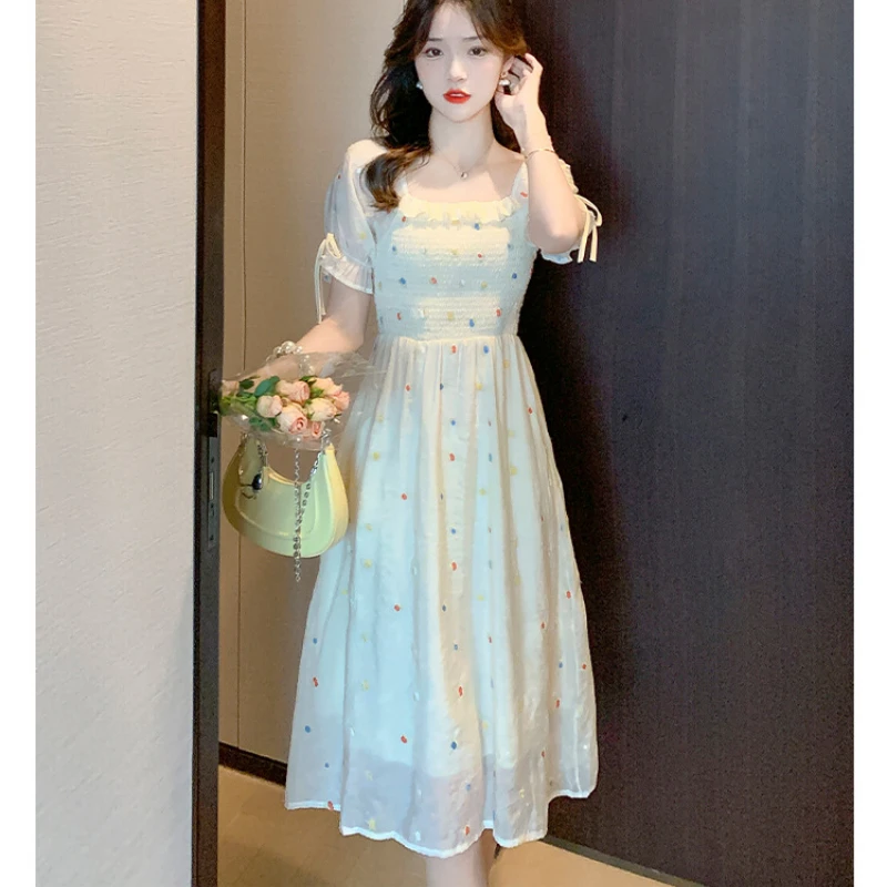 Floral Chiffon Dress for Women in Summer 2025 New Small Temperament French High-end Waist and Slimming
Floral Chiffon Dress for Women in Summer 2025 New Small Temperament French High-end Waist and Slimming