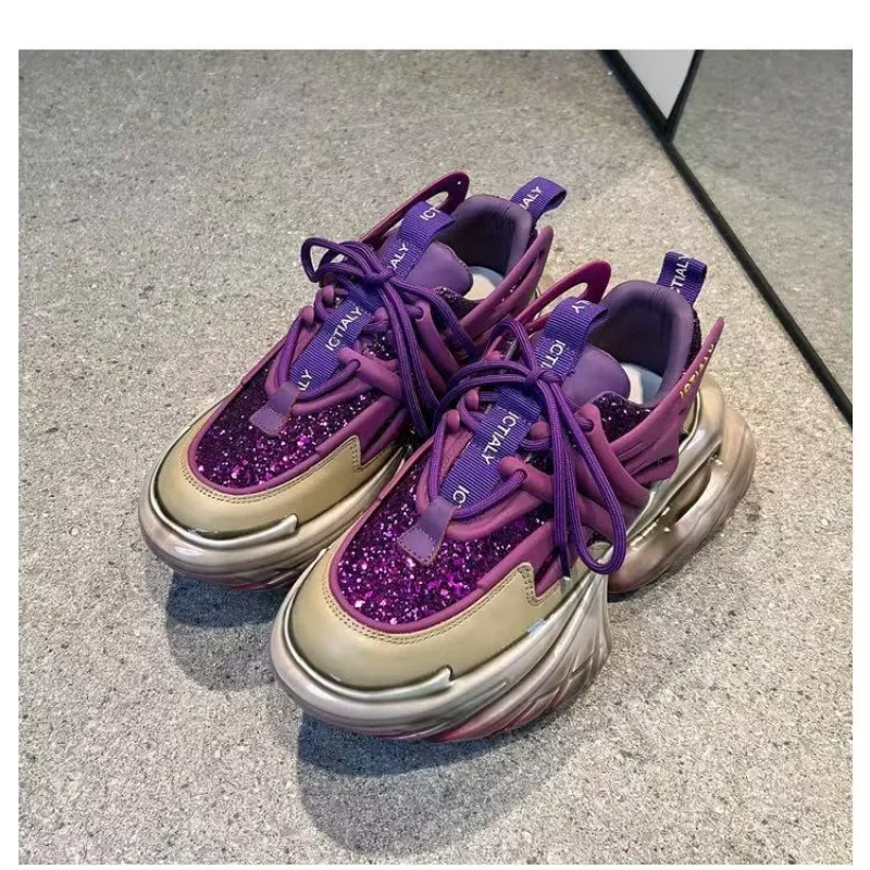 2026 New Original Brand Couples Fashion Thick Bottom Sport And Leisure Shoe Designer Height Increase Anti Slip Outdoor Walking
2026 New Original Brand Couples Fashion Thick Bottom Sport And Leisure Shoe Designer Height Increase Anti Slip Outdoor Walking