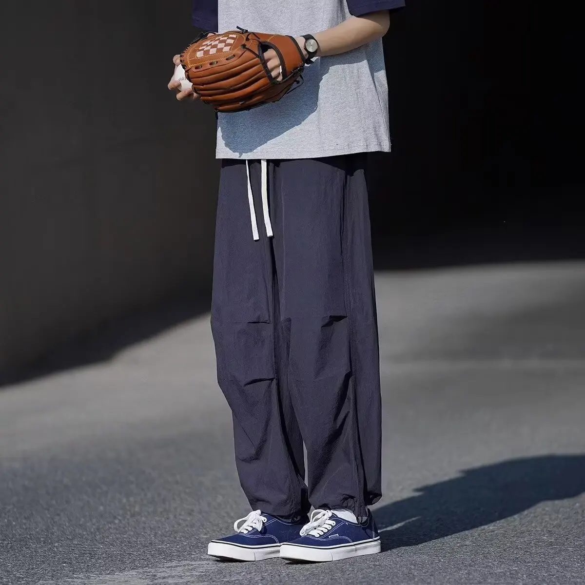 Men's Summer Lightweight Loose Straight Leg Workwear Pants Qui Dry Parachute Sle Casual Trousers Street Faion Brand
Men's Summer Lightweight Loose Straight Leg Workwear Pants Qui Dry Parachute Sle Casual Trousers Street Faion Brand