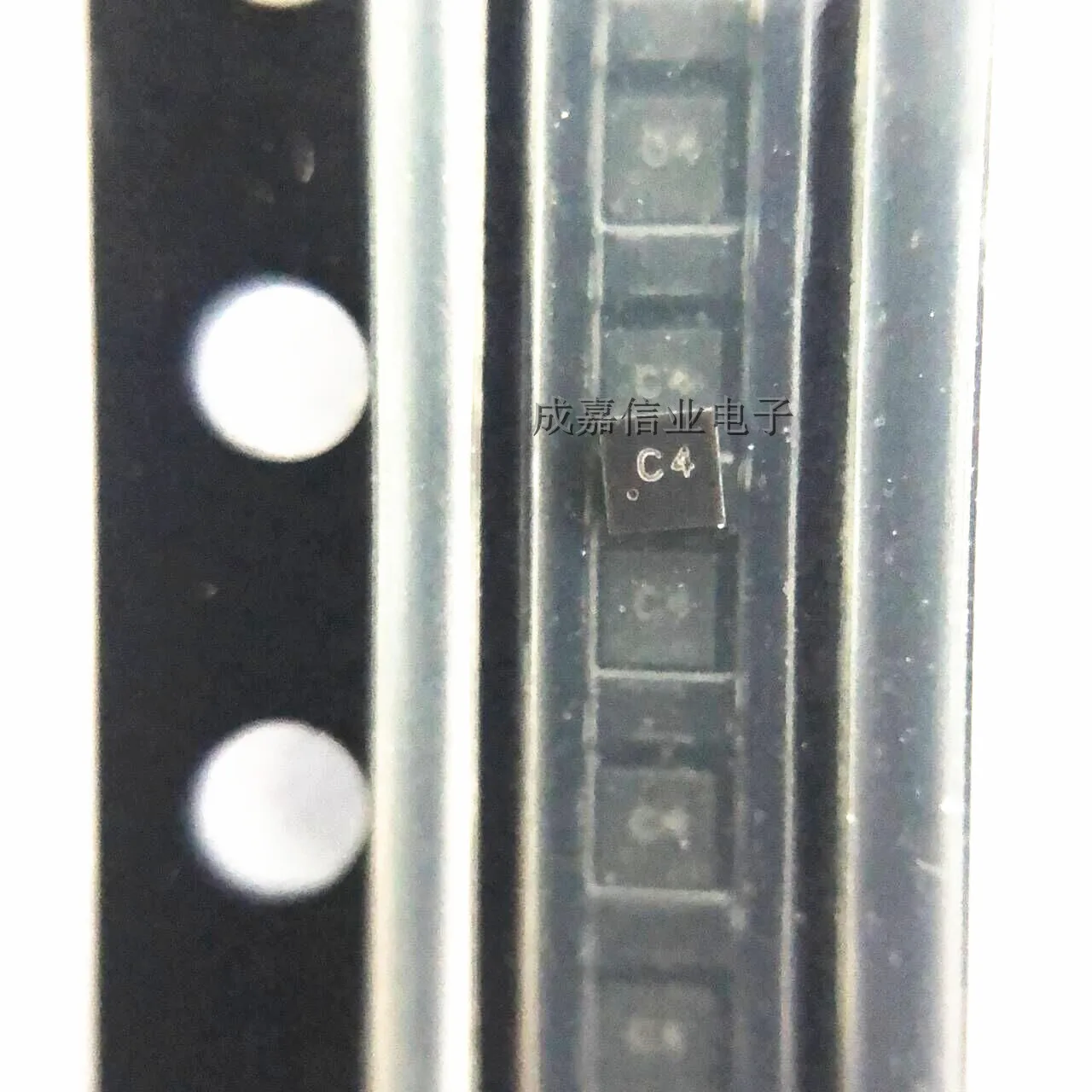 10pcs/Lot ETA5070V330NF1E DFN-4 MARKING;C4 0.7uA Ultra-Low Iq, 150mA LDO in DFN1x1
10pcs/Lot ETA5070V330NF1E DFN-4 MARKING;C4 0.7uA Ultra-Low Iq, 150mA LDO in DFN1x1
