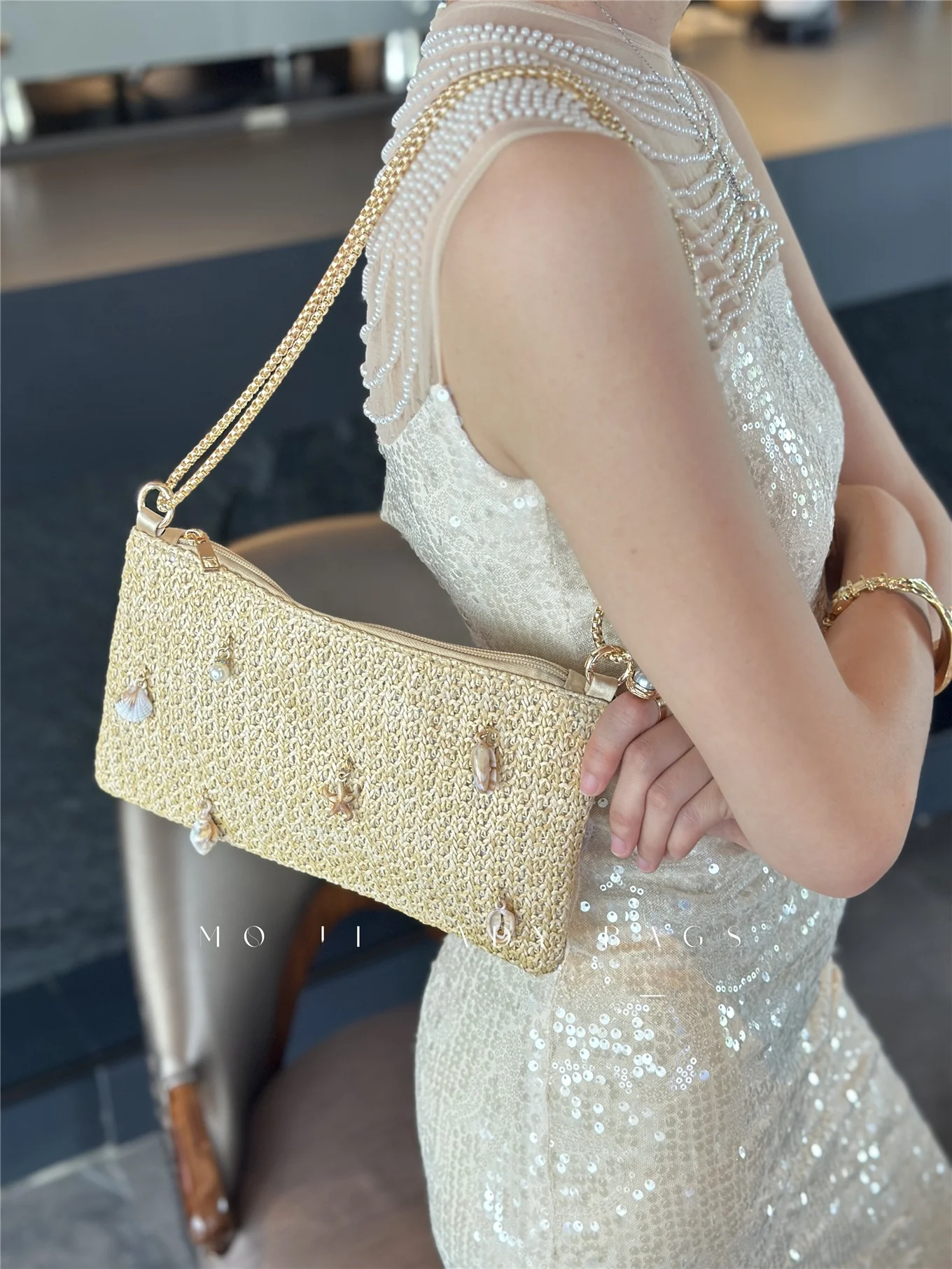 Retro Nautilus Small Square Handbag Wrist Bag Straw Weaving Single Shoulder Bag Women's Summer Fashion Handbag
Retro Nautilus Small Square Handbag Wrist Bag Straw Weaving Single Shoulder Bag Women's Summer Fashion Handbag