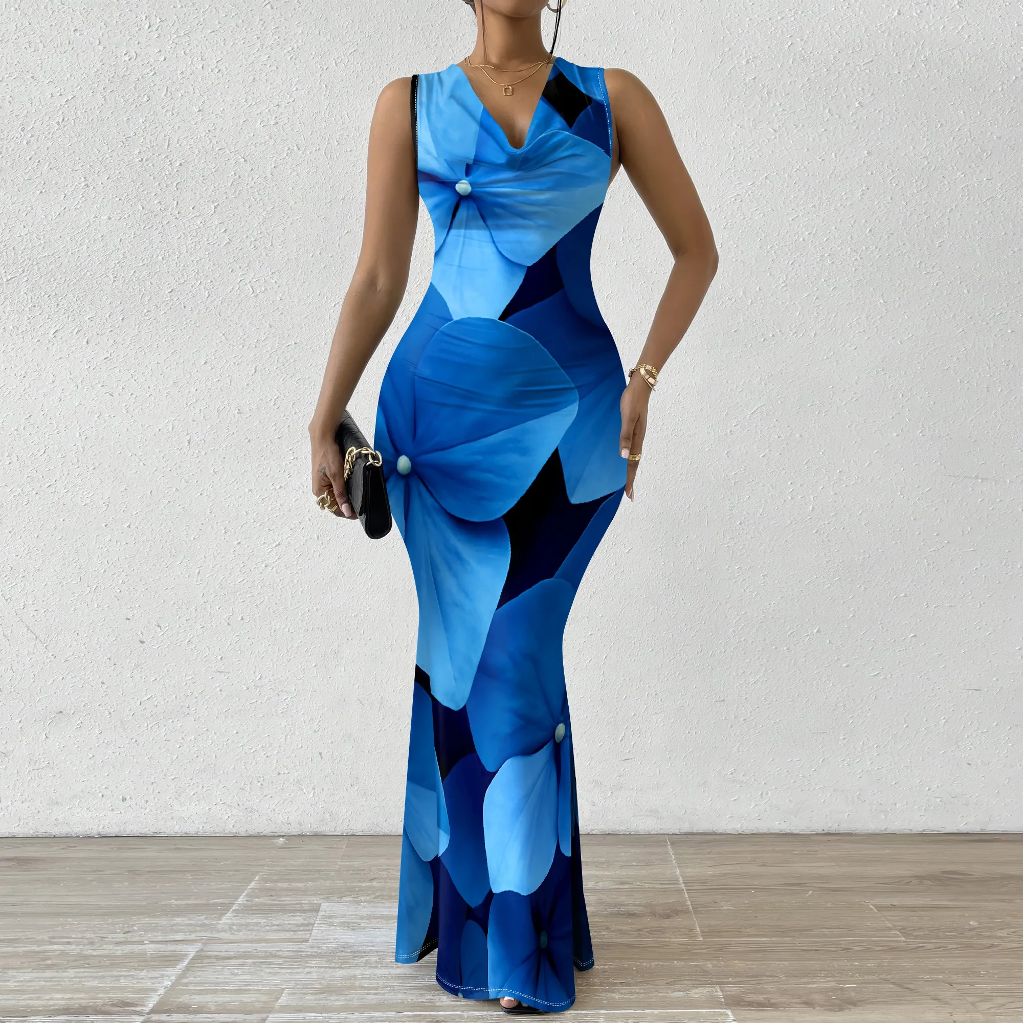 Tropical Blue Floral Maxi Dress for Women XS-2XL Sleeveless Bodycon V-Neck Dress for Summer Vacation & Beach Events
Tropical Blue Floral Maxi Dress for Women XS-2XL Sleeveless Bodycon V-Neck Dress for Summer Vacation & Beach Events