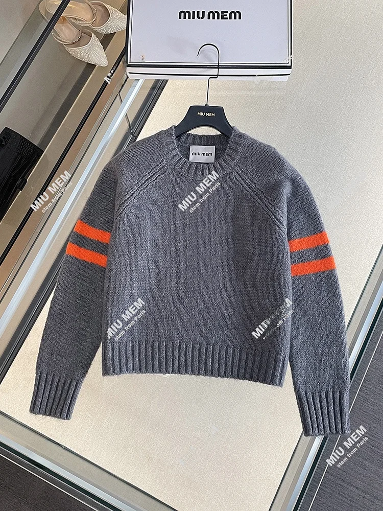Miumem Casual Striped College Sle Women's Knitted Sweater Spring 2025 Early Season High End European Faion Top
Miumem Casual Striped College Sle Women's Knitted Sweater Spring 2025 Early Season High End European Faion Top