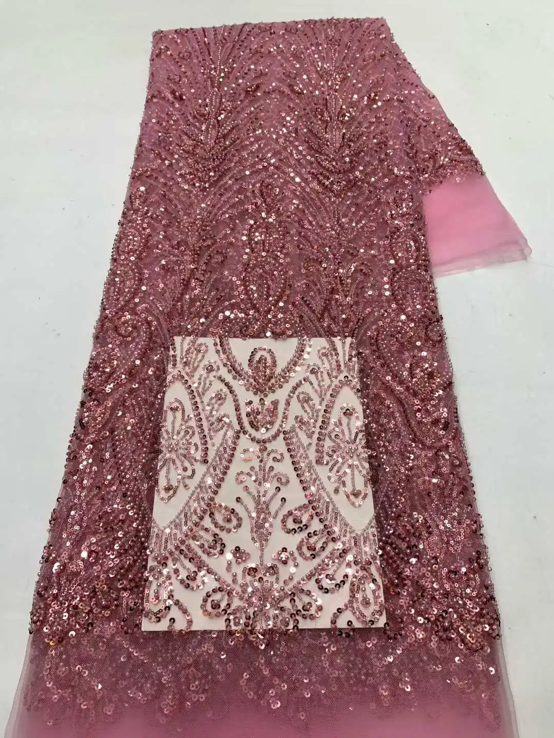 5 Yards Luxury French Mesh Beaded Lace Fabric High Quality African Sequins Groom Lace Fabrics For Nigerian Wedding Dress 2025
5 Yards Luxury French Mesh Beaded Lace Fabric High Quality African Sequins Groom Lace Fabrics For Nigerian Wedding Dress 2025