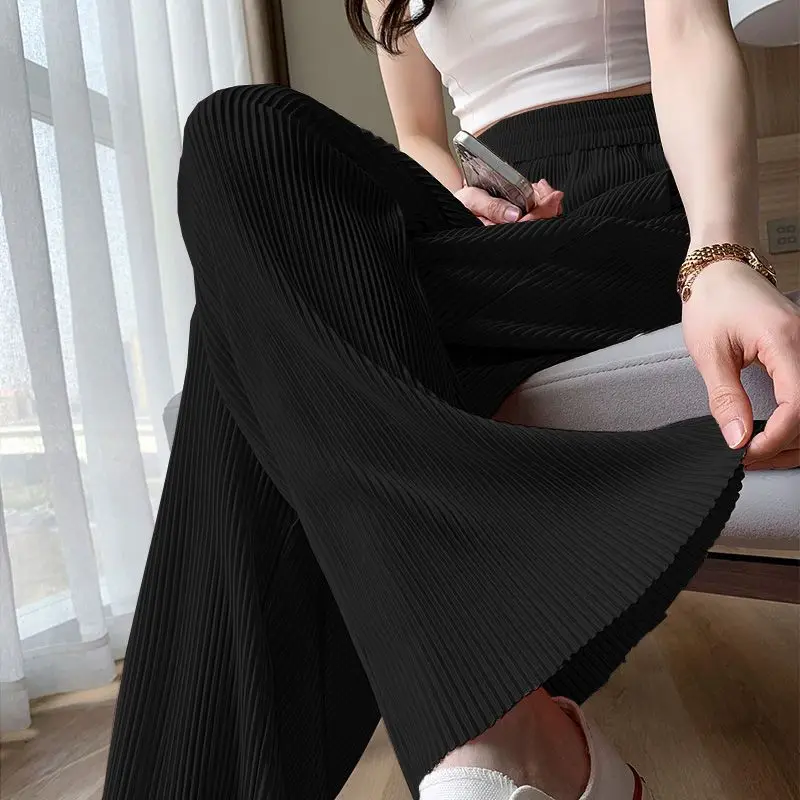 2026 New Women's Black Ice Silk Wide Leg Pants Summer Thin High Waist Straight Trousers Loose Casual Long Floor Length Pants
2026 New Women's Black Ice Silk Wide Leg Pants Summer Thin High Waist Straight Trousers Loose Casual Long Floor Length Pants