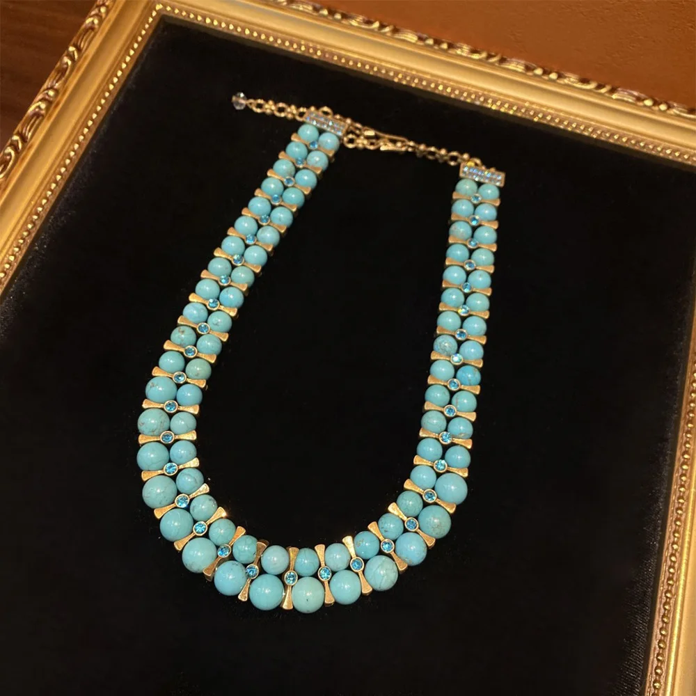 Medium bronze plated 18 vintage gold with blue turquoise with rhinestone design for women jewlry whosale
Medium bronze plated 18 vintage gold with blue turquoise with rhinestone design for women jewlry whosale