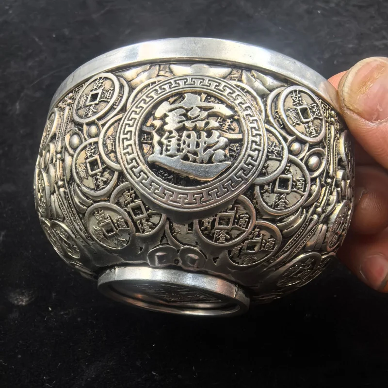 Antique Craft Old Style Wealth-Attracting Copper Bowl Antique Metal Ornament Copperware Exquisite Carved Bowl Alloy Fortune Bowl
Antique Craft Old Style Wealth-Attracting Copper Bowl Antique Metal Ornament Copperware Exquisite Carved Bowl Alloy Fortune Bowl