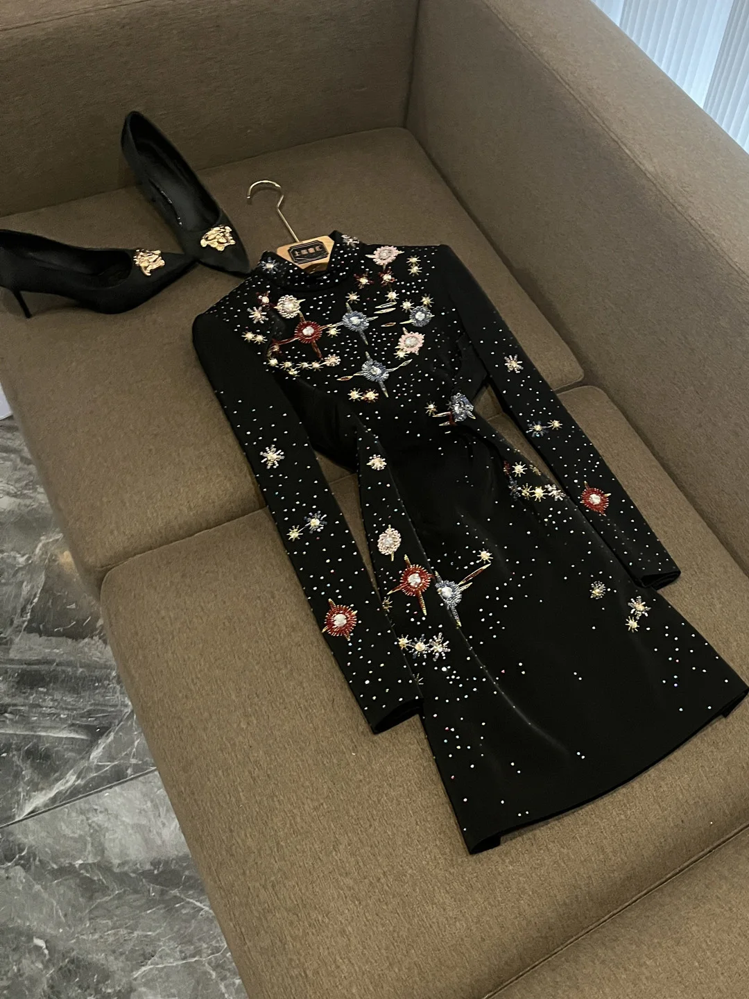 Новинка 2025, сексуальная длинная юбка трапециевидной формы с ромбовидной вышивкой Dr, приталенная AX309, юбка трапециевидной формы с высокой талией и двойной пуговицей Ci Commute
Новинка 2025, сексуальная длинная юбка трапециевидной формы с ромбовидной вышивкой Dr, приталенная AX309, юбка трапециевидной формы с высокой талией и двойной пуговицей Ci Commute