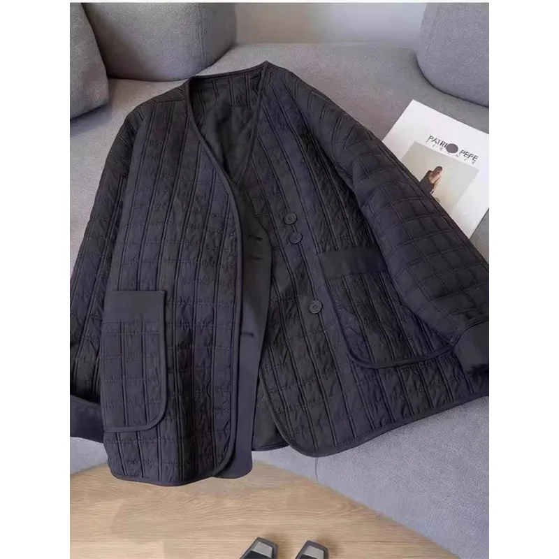 Корейская модная ретро-куртка свободного кроя для женщин, хлопковая, с ромбовидным узором, теплая осенне-зимняя верхняя одежда, классическое пальто с длинными рукавами
Корейская модная ретро-куртка свободного кроя для женщин, хлопковая, с ромбовидным узором, теплая осенне-зимняя верхняя одежда, классическое пальто с длинными рукавами