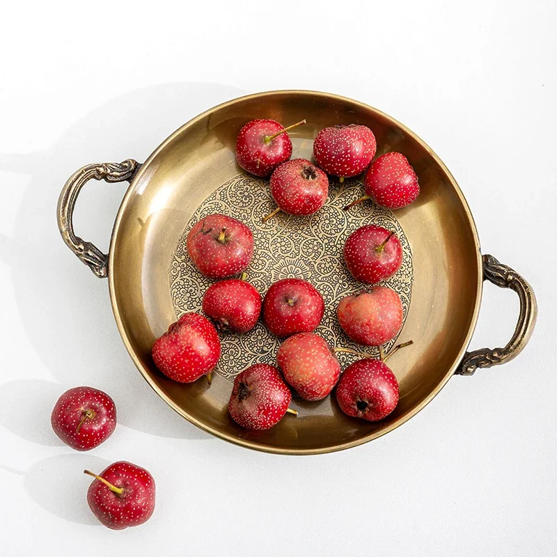 Vintage Brass Handmade Nut and Dried Fruit Plate Light Luxury Tea Table Tea Cup Tray Foyer Key Plate
Vintage Brass Handmade Nut and Dried Fruit Plate Light Luxury Tea Table Tea Cup Tray Foyer Key Plate