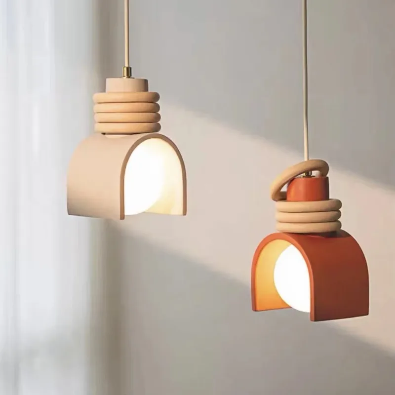 Simple creative Nordic style chandelier bedroom retro art boarding decoration traditional chandelier personalized
Simple creative Nordic style chandelier bedroom retro art boarding decoration traditional chandelier personalized